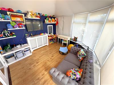 Picture 10